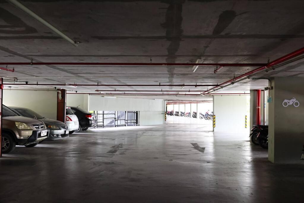Specious Luxury 2 Bedrooms Apt. Chiang Mai Exterior foto