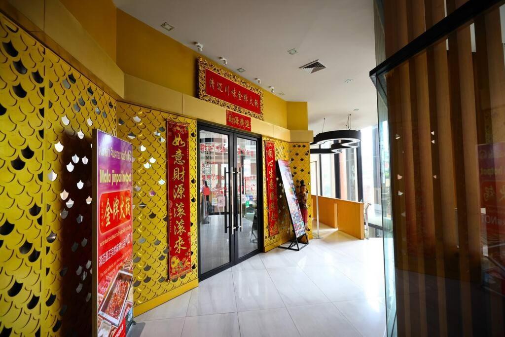Specious Luxury 2 Bedrooms Apt. Chiang Mai Exterior foto